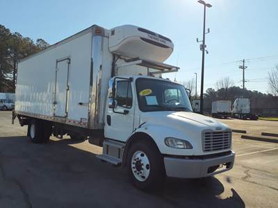 Freightliner M2 106 26 ft Refrigerated Truck - 230HP, 9 Speed Automatic, Liftgate