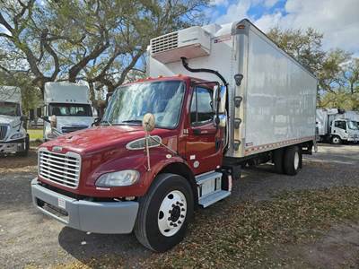 Freightliner M2 106 24 ft Refrigerated Truck - 240HP, 6 Speed Manual, Liftgate