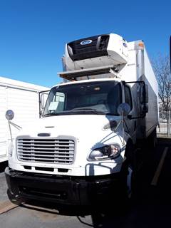Freightliner M2 106 26 ft Refrigerated Truck - 270HP, 6 Speed Automatic, Liftgate