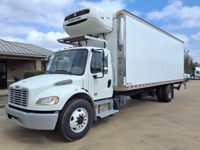 Freightliner M2 106 26 ft Refrigerated Truck - 240HP, 9 Speed Automatic, Liftgate