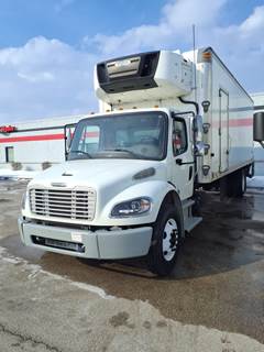 Freightliner M2 106 26 ft Refrigerated Truck - 280HP, 6 Speed Automatic, Liftgate