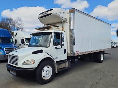 Freightliner M2 106 24 ft Refrigerated Truck - 240HP, 6 Speed Automatic