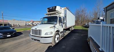 Freightliner M2 106 24 ft Refrigerated Truck - 280HP, 9 Speed Automatic, Liftgate