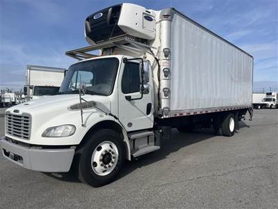 Freightliner M2 106 26 ft Refrigerated Truck - 240HP, 9 Speed Automatic, Liftgate