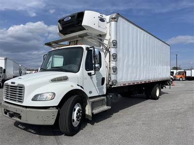 Freightliner M2 106 26 ft Refrigerated Truck - 240HP, 9 Speed Automatic, Liftgate