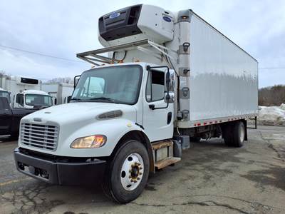 Freightliner M2 106 26 ft Refrigerated Truck - 240HP, 6 Speed Automatic