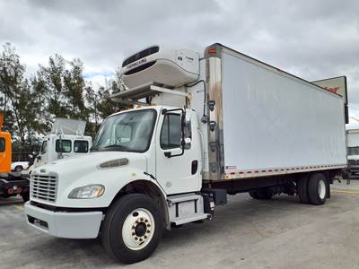 Freightliner M2 106 26 ft Refrigerated Truck - 280HP, 6 Speed Automatic, Liftgate