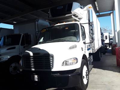 Freightliner M2 106 18 ft Refrigerated Truck - 240HP, 6 Speed Automatic, Liftgate