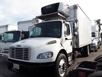 Freightliner M2 106 18 ft Refrigerated Truck - 240HP, 6 Speed Automatic, Liftgate