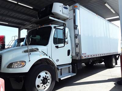 Freightliner M2 106 24 ft Refrigerated Truck - 280HP, 6 Speed Automatic, Liftgate