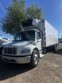 Freightliner M2 106 26 ft Refrigerated Truck - 240HP, 9 Speed Automatic, Liftgate