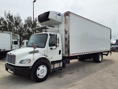 Freightliner M2 106 28 ft Refrigerated Truck - 240HP, 6 Speed Automatic, Liftgate