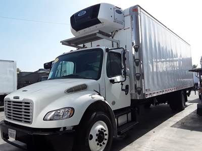 Freightliner M2 106 26 ft Refrigerated Truck - 240HP, 6 Speed Automatic, Liftgate