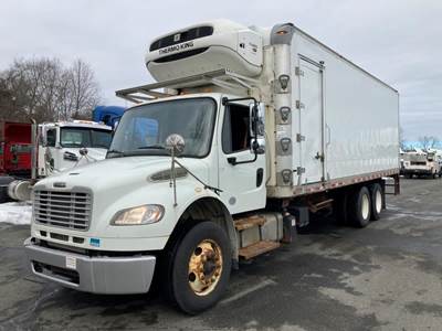 Freightliner M2 106 26 ft Refrigerated Truck - 330HP, 6 Speed Automatic