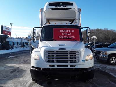 Freightliner M2 106 26 ft Refrigerated Truck - 330HP, 6 Speed Automatic