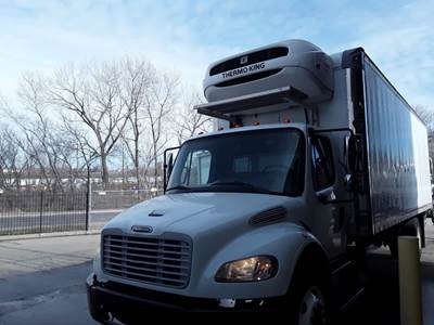 Freightliner M2 106 26 ft Refrigerated Truck - 240HP, 9 Speed Automatic, Liftgate