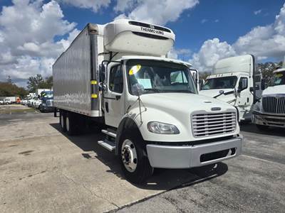 Freightliner M2 106 24 ft Refrigerated Truck - 325HP, 6 Speed Automatic