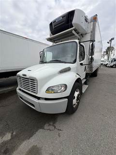 Freightliner M2 106 24 ft Refrigerated Truck - 240HP, 9 Speed Automatic, Liftgate