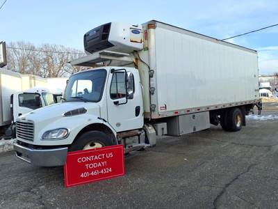 Freightliner M2 106 26 ft Refrigerated Truck - 280HP, 6 Speed Automatic, Liftgate