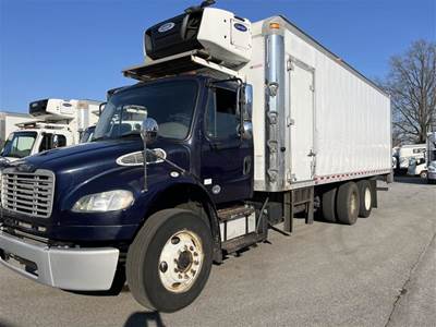 Freightliner M2 106 26 ft Refrigerated Truck - 300HP, 6 Speed Automatic, Liftgate