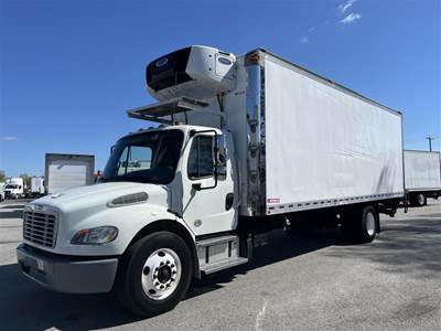 Freightliner M2 106 26 ft Refrigerated Truck - 240HP, 9 Speed Automatic, Liftgate