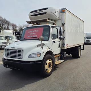 Freightliner M2 106 18 ft Refrigerated Truck - 260HP, 6 Speed Automatic