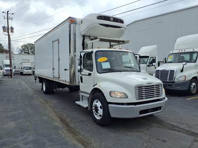 Freightliner M2 106 26 ft Refrigerated Truck - 240HP, 9 Speed Automatic, Liftgate