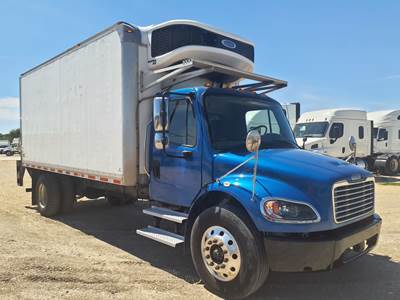 Freightliner M2 106 18 ft Refrigerated Truck - 240HP, 6 Speed Automatic, Liftgate