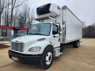 Freightliner M2 106 26 ft Refrigerated Truck - 240HP, 9 Speed Automatic