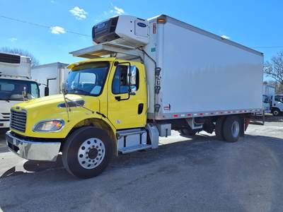 Freightliner M2 106 22 ft Refrigerated Truck - 240HP, 6 Speed Automatic