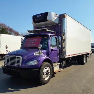Freightliner M2 106 26 ft Refrigerated Truck - 260HP, 6 Speed Automatic, Liftgate