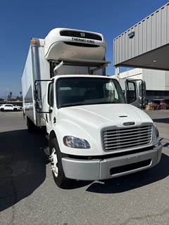 Freightliner M2 106 26 ft Refrigerated Truck - 240HP, 9 Speed Automatic, Liftgate