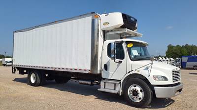 Freightliner M2 106 26 ft Refrigerated Truck - 240HP, 9 Speed Automatic, Liftgate