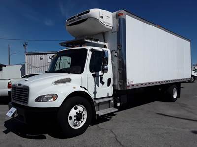 Freightliner M2 106 26 ft Refrigerated Truck - 240HP, 9 Speed Automatic
