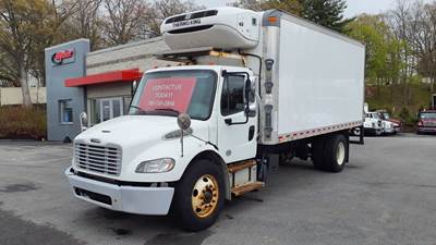 Freightliner M2 106 18 ft Refrigerated Truck - 260HP, 6 Speed Automatic