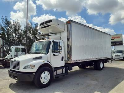 Freightliner M2 106 26 ft Refrigerated Truck - 240HP, 6 Speed Automatic, Liftgate