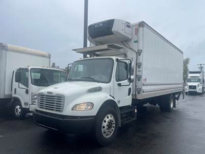 Freightliner M2 106 24 ft Refrigerated Truck - 240HP, 6 Speed Automatic, Liftgate