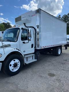 Freightliner M2 106 18 ft Refrigerated Truck - 240HP, 7 Speed Automatic