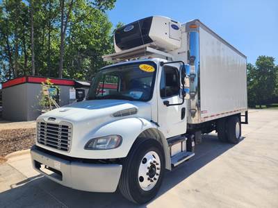 Freightliner M2 106 18 ft Refrigerated Truck - 240HP, 9 Speed Automatic
