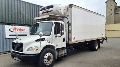 Freightliner M2 106 22 ft Refrigerated Truck - 240HP, 6 Speed Automatic, Liftgate