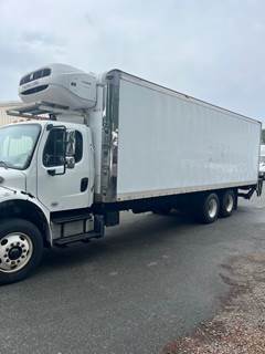 Freightliner M2 106 28 ft Refrigerated Truck - 270HP, 6 Speed Automatic, Liftgate