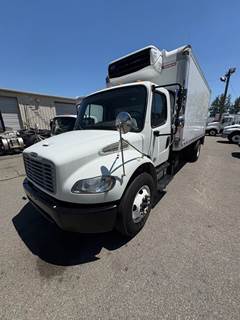 Freightliner M2 106 18 ft Refrigerated Truck - 240HP, 6 Speed Automatic