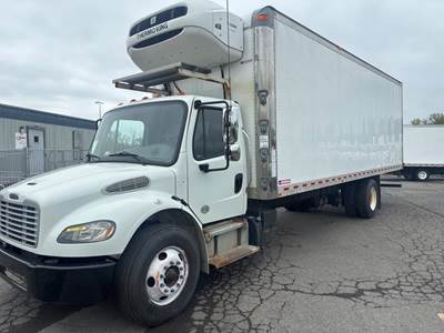 Freightliner M2 106 26 ft Refrigerated Truck - 240HP, 6 Speed Automatic