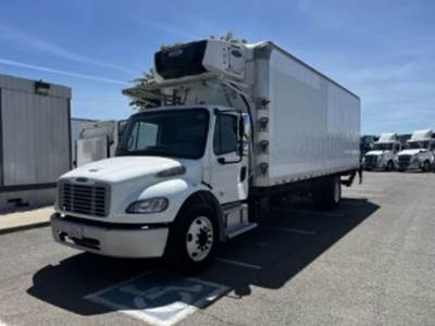 Freightliner M2 106 26 ft Refrigerated Truck - 240HP, 9 Speed Automatic, Liftgate