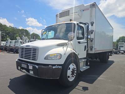 Freightliner M2 106 24 ft Refrigerated Truck - 240HP, 7 Speed Automatic, Liftgate