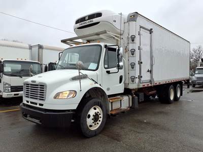 Freightliner M2 106 26 ft Refrigerated Truck - 330HP, 6 Speed Automatic