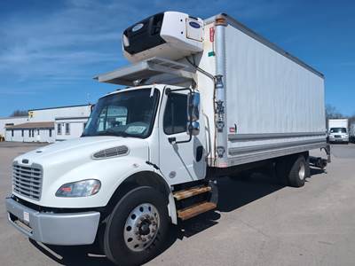 Freightliner M2 106 24 ft Refrigerated Truck - 240HP, 6 Speed Automatic, Liftgate