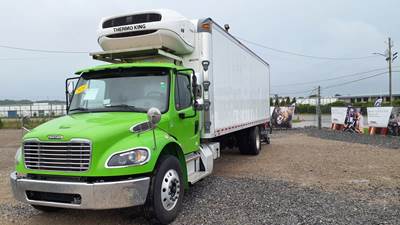 Freightliner M2 106 26 ft Refrigerated Truck - 280HP, 6 Speed Automatic, Liftgate