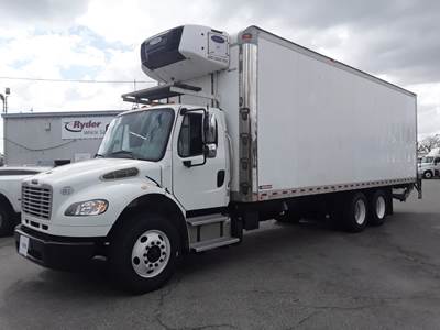 Freightliner M2 106 28 ft Refrigerated Truck - 270HP, 9 Speed Manual, Liftgate