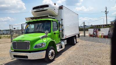 Freightliner M2 106 18 ft Refrigerated Truck - 240HP, 6 Speed Automatic